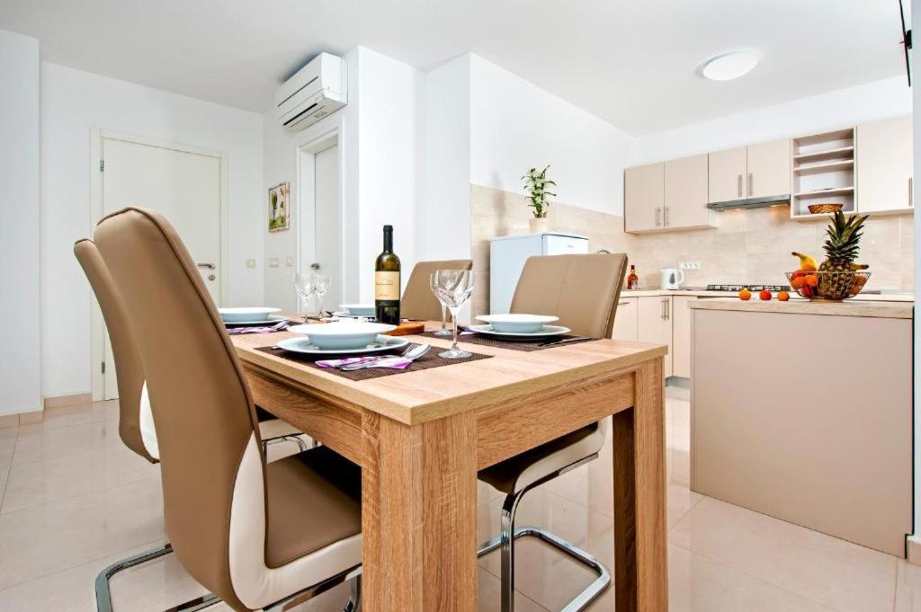 Aria Room And Apartmant Fuga Rovinj Buitenkant foto